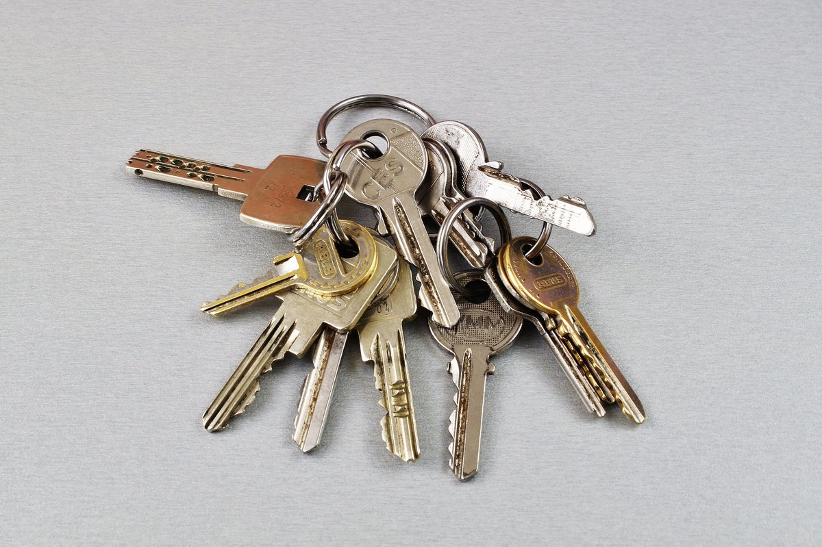 Here at Seghill Locksmith we specialise in non destructive entry. This means we will do everything in our power to get you into your house without damaging or changing the lock. Visit our website to find out more. 
seghilllocksmith.co.uk 
#locksmith #localbusiness #lostkey #keys