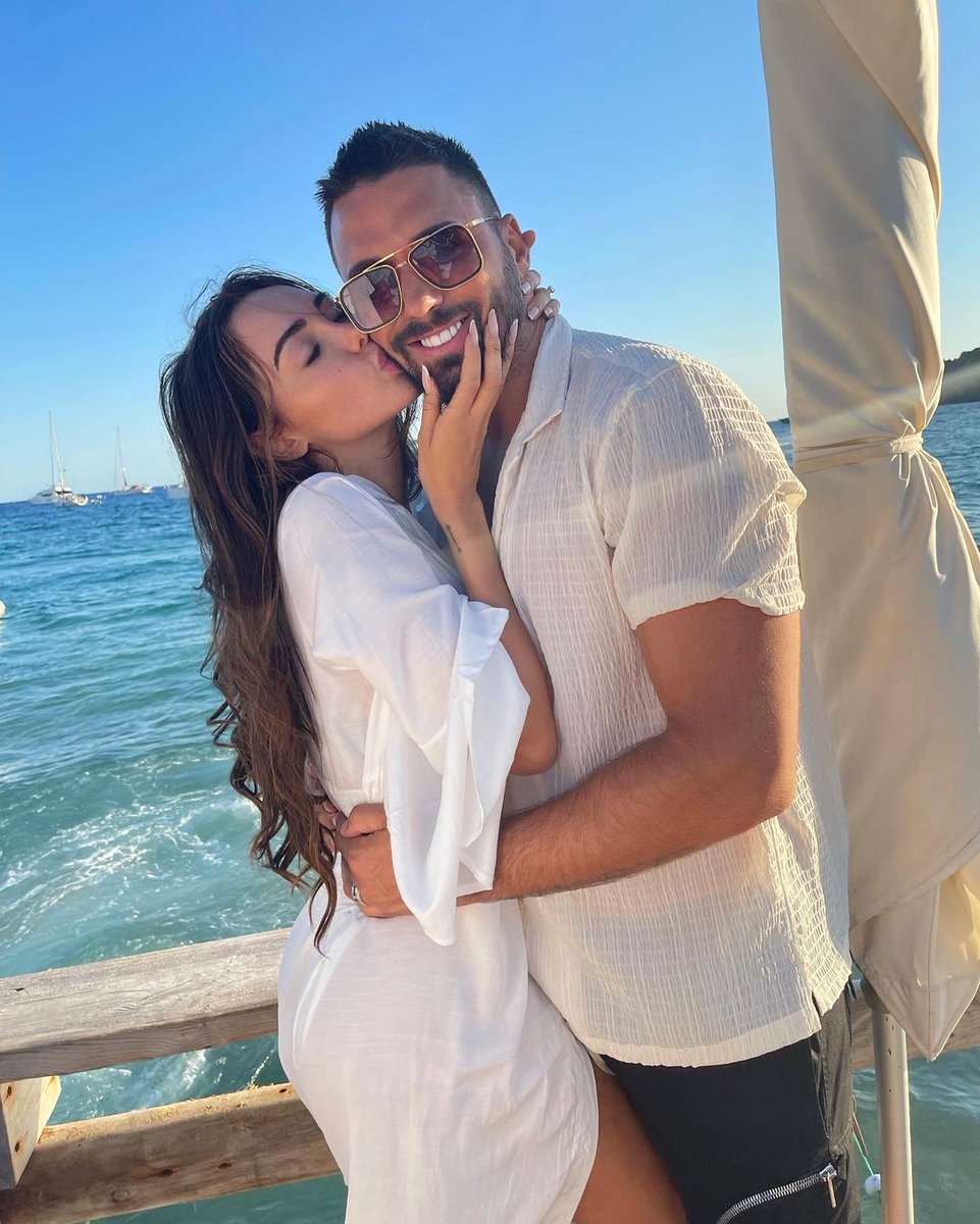 SourcesThomas's tweet photo. Love @ThomasVergara @Nabilla 💗💗#ThomasVergara #Nabilla #VergaraFamily https://t.co/hr6U3mExXm
