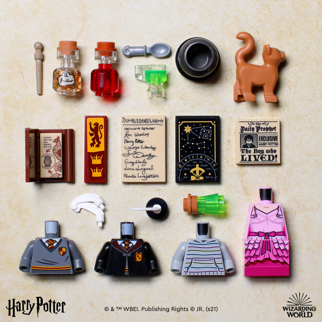 LEGO on Twitter: "Accio books! Accio robes! It's #BackToHogwarts season  again ✨ Here's what LEGO Harry, Ron, Hermione, and Draco packed this year  in their trunks. What would you pack? #LEGOHarryPotter  https://t.co/4u7pV6G9HQ" /
