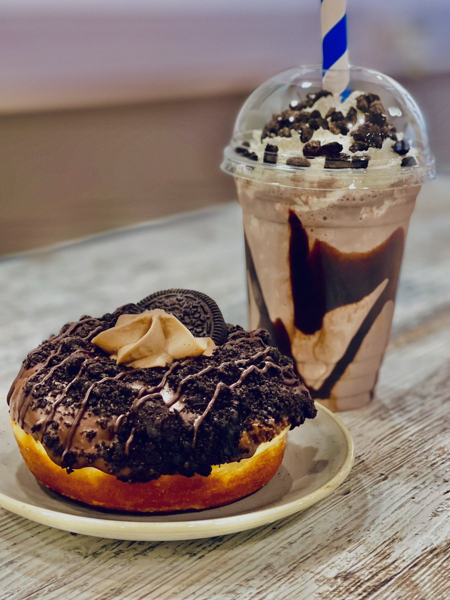 Only a few days left of the Oreo doughnut and Oreo milkshake combo.
#@Doughnotts