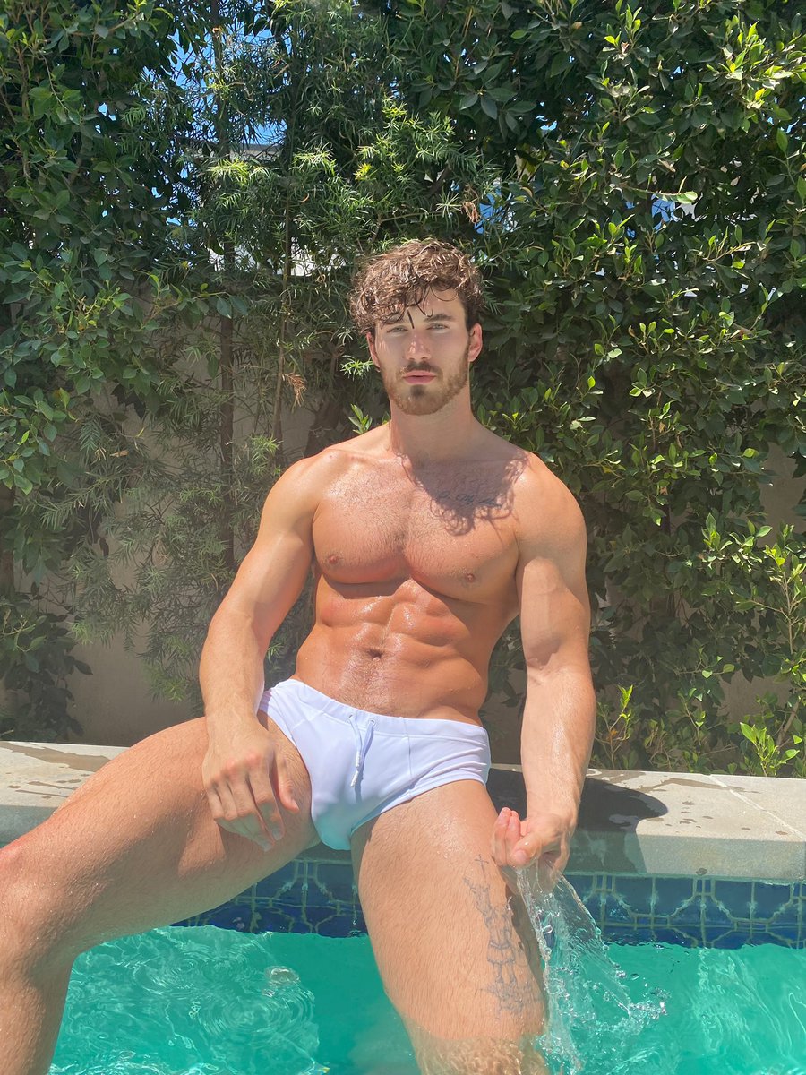 shamelesscarson's tweet image. 𝐬𝐰𝐢𝐩𝐞 𝐲𝐨𝐮𝐫 𝐡𝐞𝐚𝐫𝐭 𝐥𝐢𝐤𝐞 𝐚 𝐛𝐚𝐫𝐜𝐨𝐝𝐞.