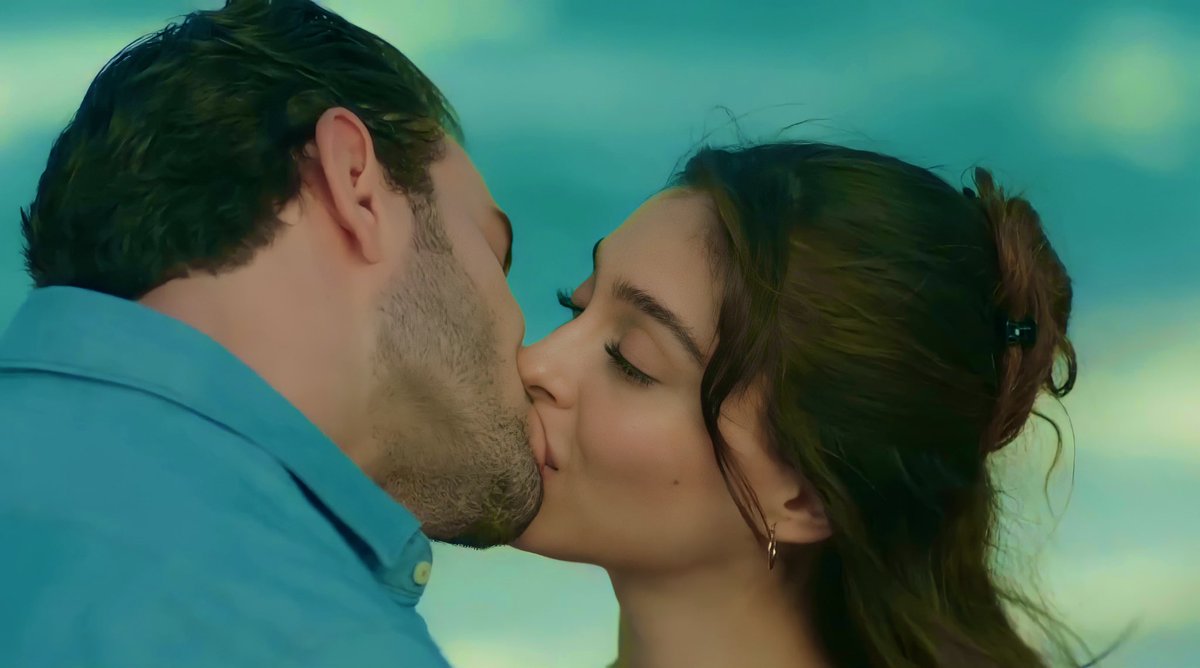 She thought love would bring her happiness.
But it’s not love that makes you happy.
It’s the person you share it with. 

He thought love would bring pain.
But it’s not love that hurts you.
It’s the person who failed to value it. 
 
When it’s true, love is beautiful.🤍

#AdBor