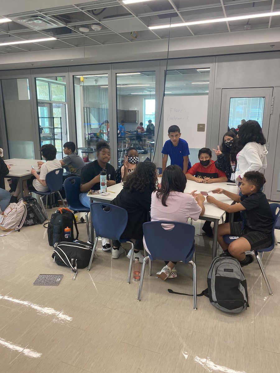 DohNatasha's tweet photo. Fun Team Building Friday in Teen Leadership❣️ https://t.co/yre982sE5R