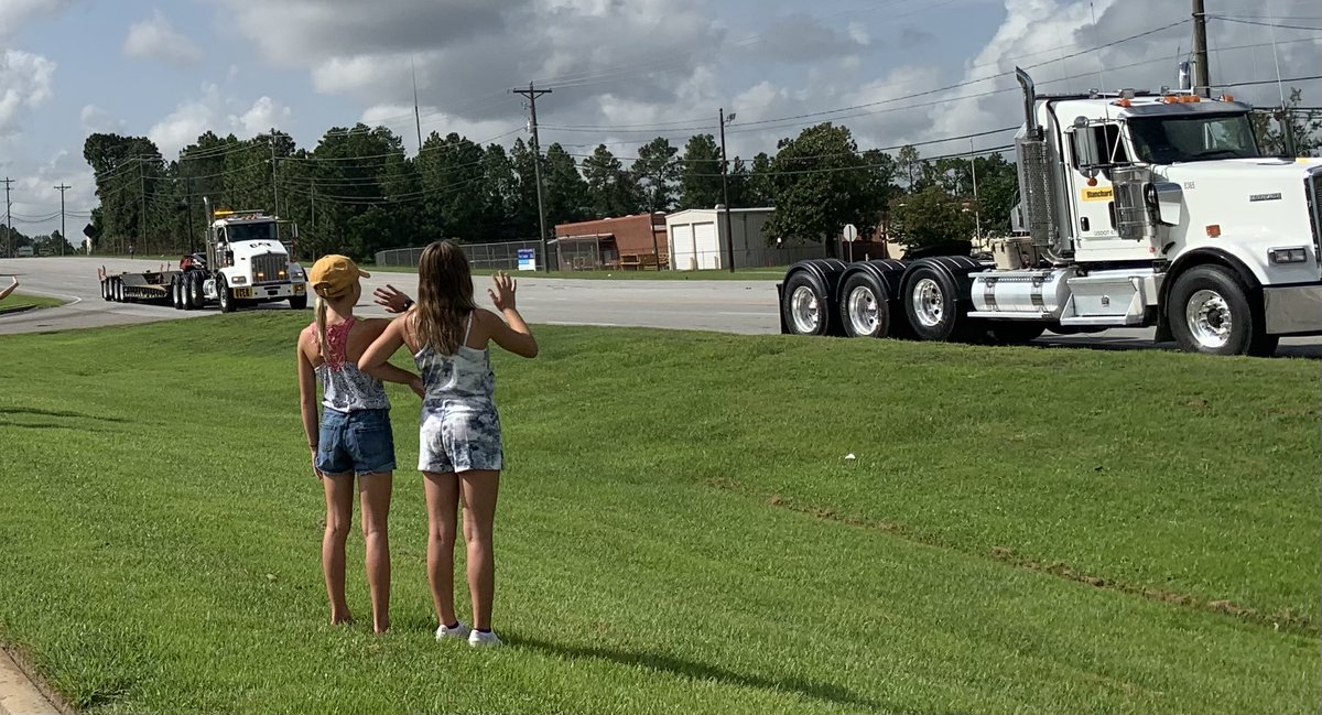 BlanchardCat's tweet photo. We had a blast participating in the Truck Convoy last weekend for the Special Olympics!
#BlanchardCat #WeBuildSC https://t.co/jbilu1obIM
