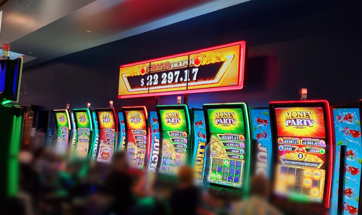 CasinoRealPR's tweet image. #JackpotWatch👀

¡Sigue subiendo el #GrandJackport de las máquinas #MoneyParty!💵 Hoy viernes, 3 de septiembre a las 11:10AM el premio está en $22,297.17

Vente para acá que este gran premio puede ser tuyo.

¡Te esperamos!

#CasinoReal #TuCasinoIdeal #PásalaBien #PásalaSafe😷