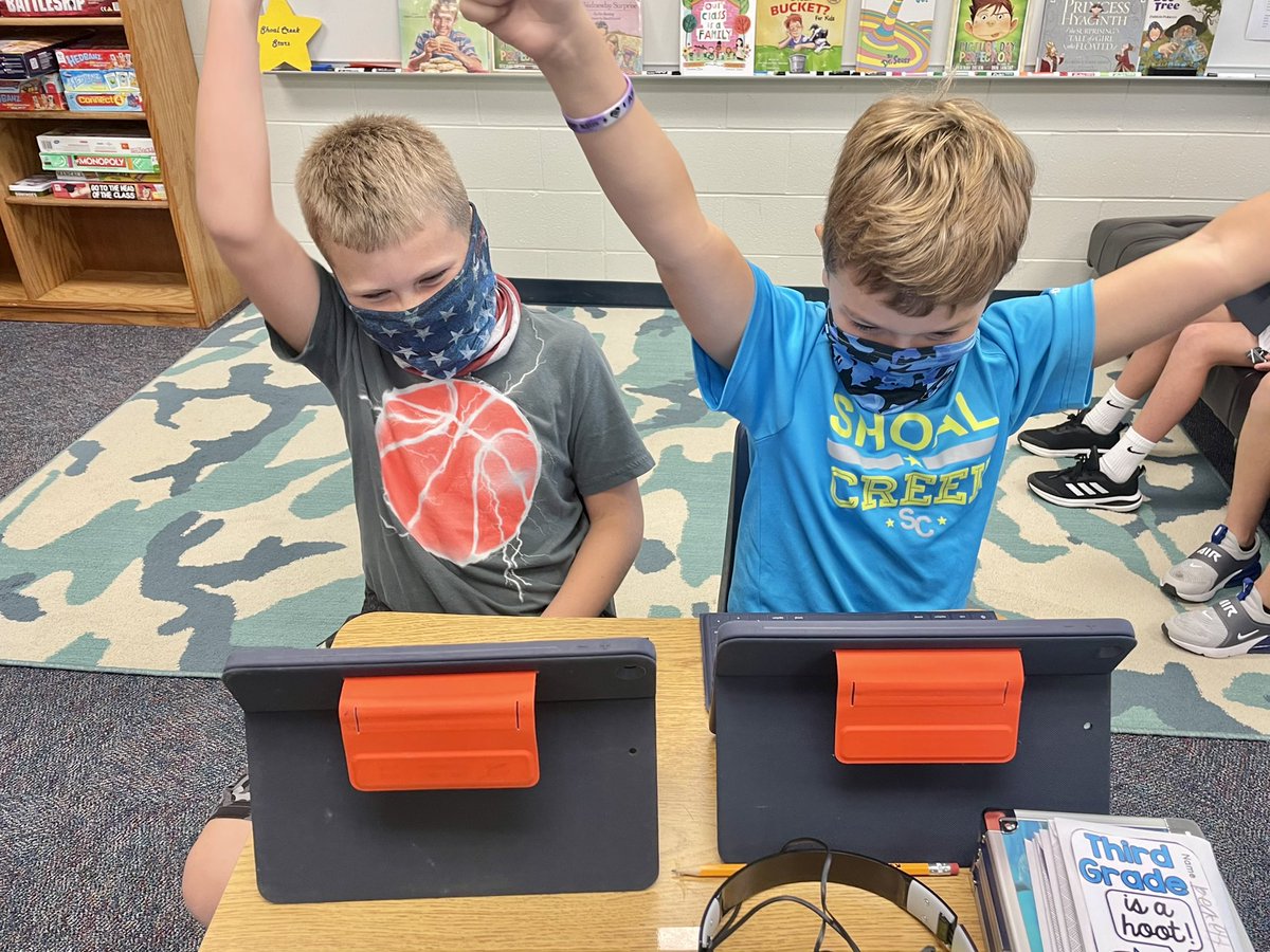 SCLaraKruse's tweet photo. Success with the 1st digital breakout of 3rd grade! An excellent way to practice place value and growth mindset! #FridayVibes #growthmindset @ShoalCreekStars @LPSLEADS https://t.co/LslvxjkC7l