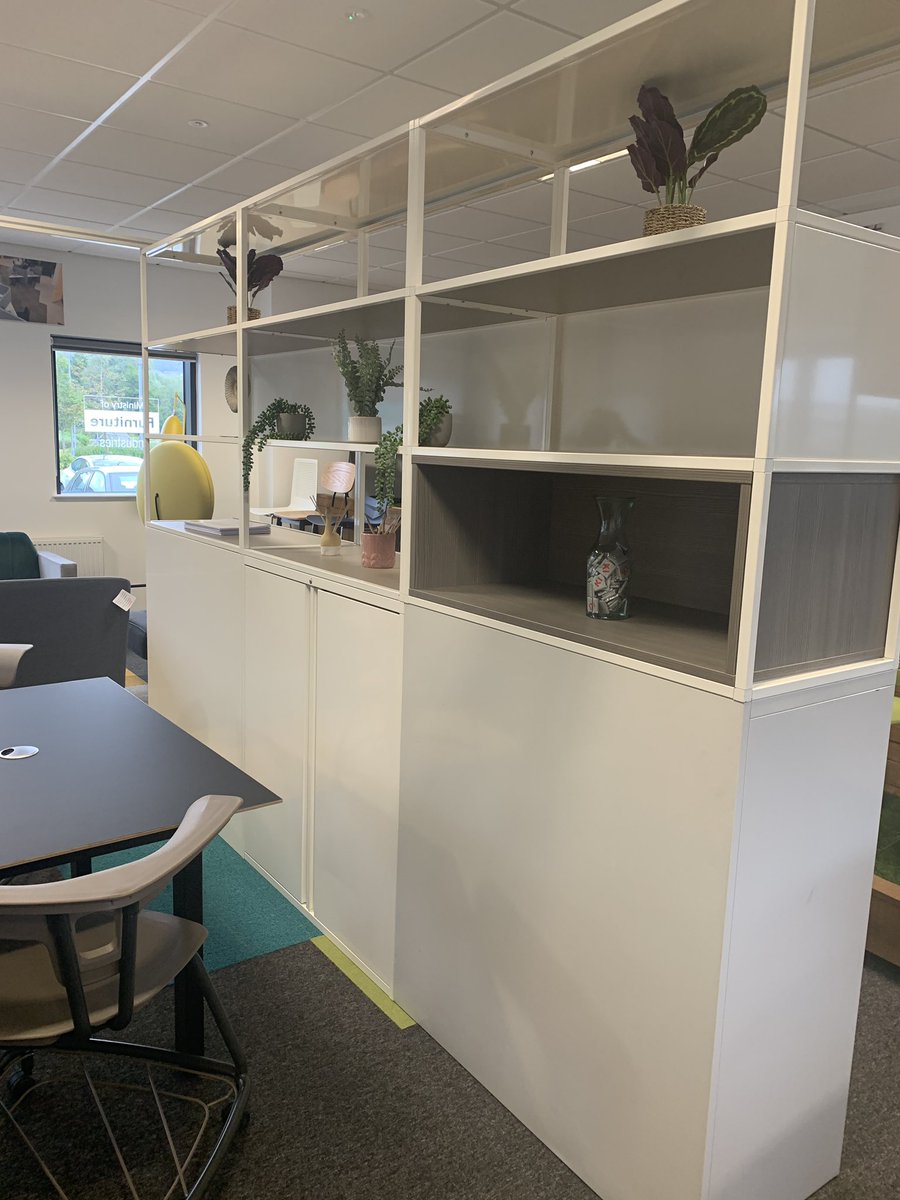 MinistryofFurniture tweet media