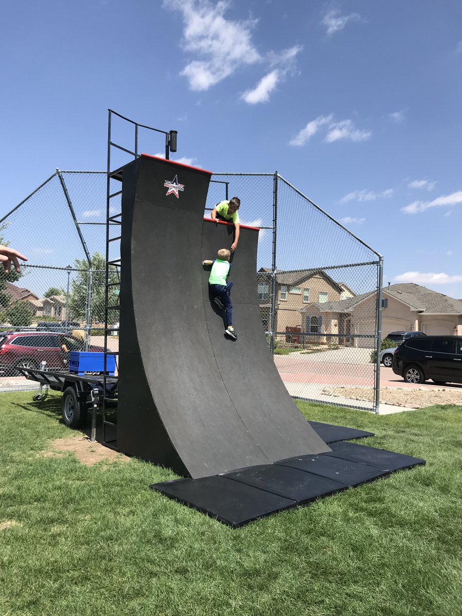 eHammersmith's tweet photo. Almost there! It's almost the weekend, and sometimes we all need a little help.😉 This Community loved the Ninja Nation obstacle course at a recent event, managed by our Lifestyle Services Team! #leadersincommunitymanagement https://t.co/eAkMmSXWDd