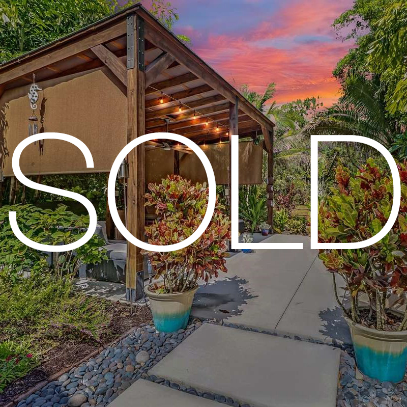 CalusaBayNaples's tweet photo. #SOLD! 2601 68th St SW. Listed at $1.175M. We were able to help our customers sell their home so they could downsize into this stunning, updated #home in Golden Gate Estates! 💪 We appreciate the opportunity to handle both their #sale &amp; #purchase. Wish them the best always! https://t.co/JQJHfUfAH8