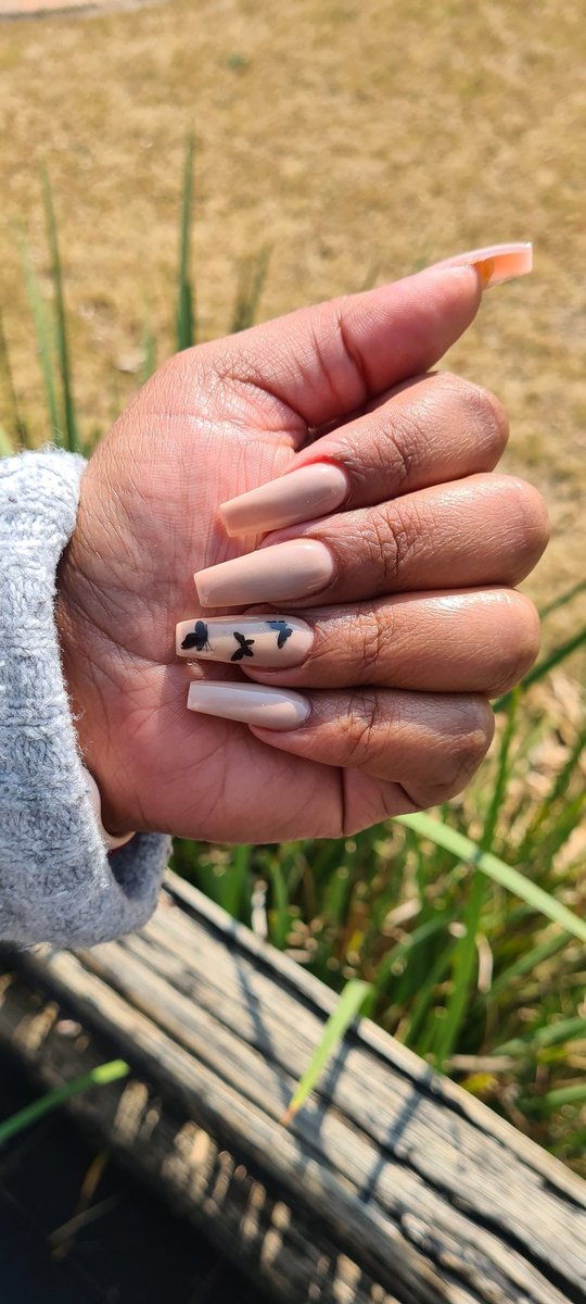 #nails #nailsofinstagram #acrylicnails #GirlTalkZA 🖤