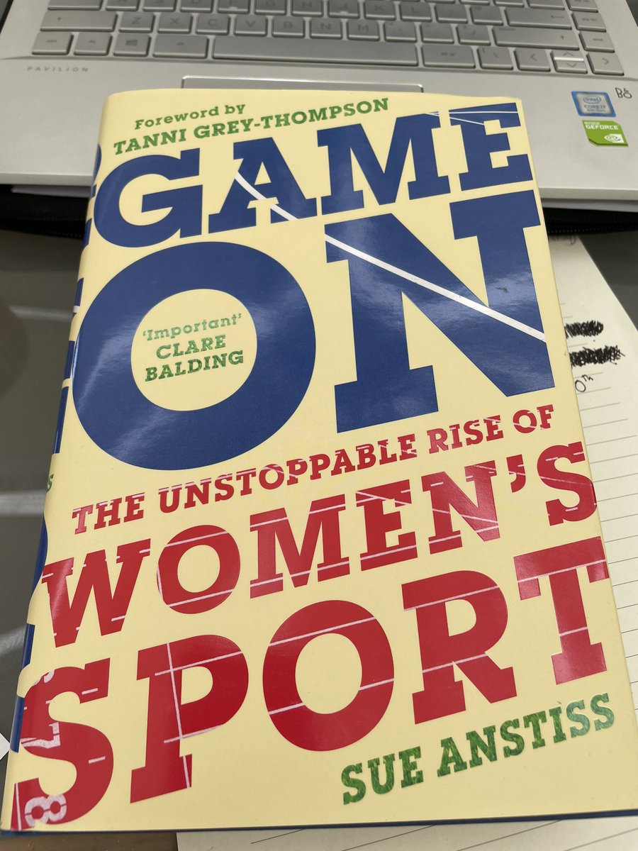 Thank you Mr Delivery Man 😍 can’t wait to get into this 🤓🤓 <a href="/sueanstiss/">Sue Anstiss MBE</a> @fearlesswomen__ #letsgetit