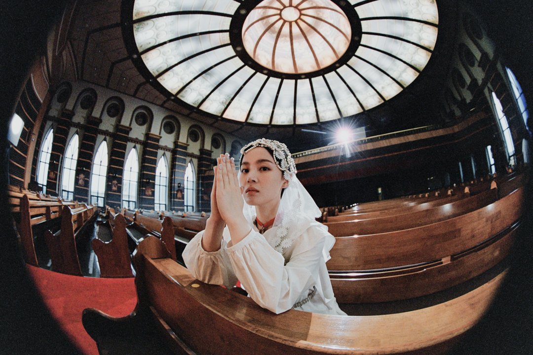 [이하이 (LeeHi)]
이하이 (LeeHi) - '구원자 (Savior) (Feat. B.I)'
Behind the Scenes
ㅤ
youtu.be/fDB4CkyrR4U

이하이 (LeeHi), 3rd Album [4 ONLY]
2021. 09. 09. THU 6PM (KST)
ㅤ
-
<a href="/leehi_hi/">leehi</a> #이하이 #LeeHi
<a href="/shxx131bi131/">김한빈</a> #비아이 #BI
#구원자 #Savior
#4ONLY
#AOMG