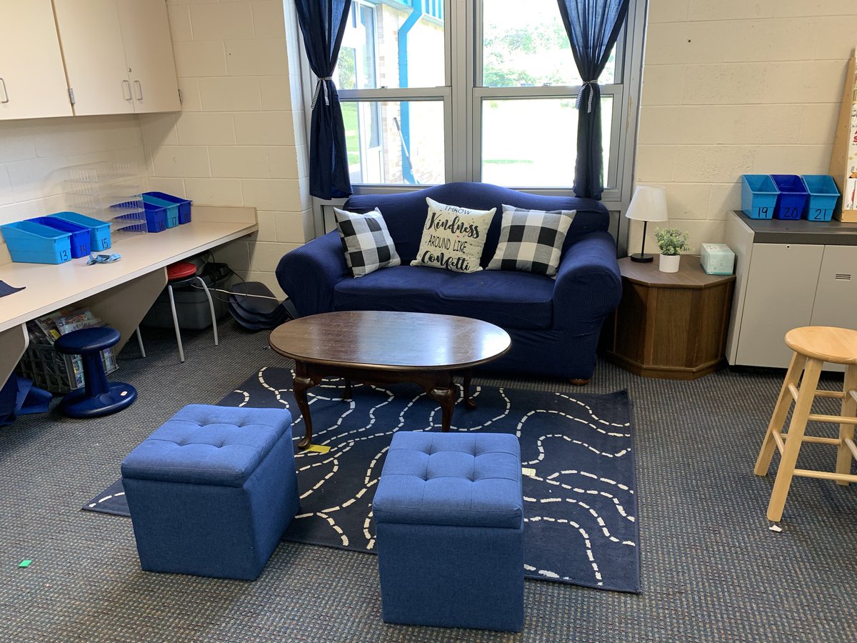 kristensitek's tweet photo. So happy to have this back this year! Year 18 is going to be great! #flexibleseating #studentchoice #gipride #parkelanepride https://t.co/7wKMUMheqy