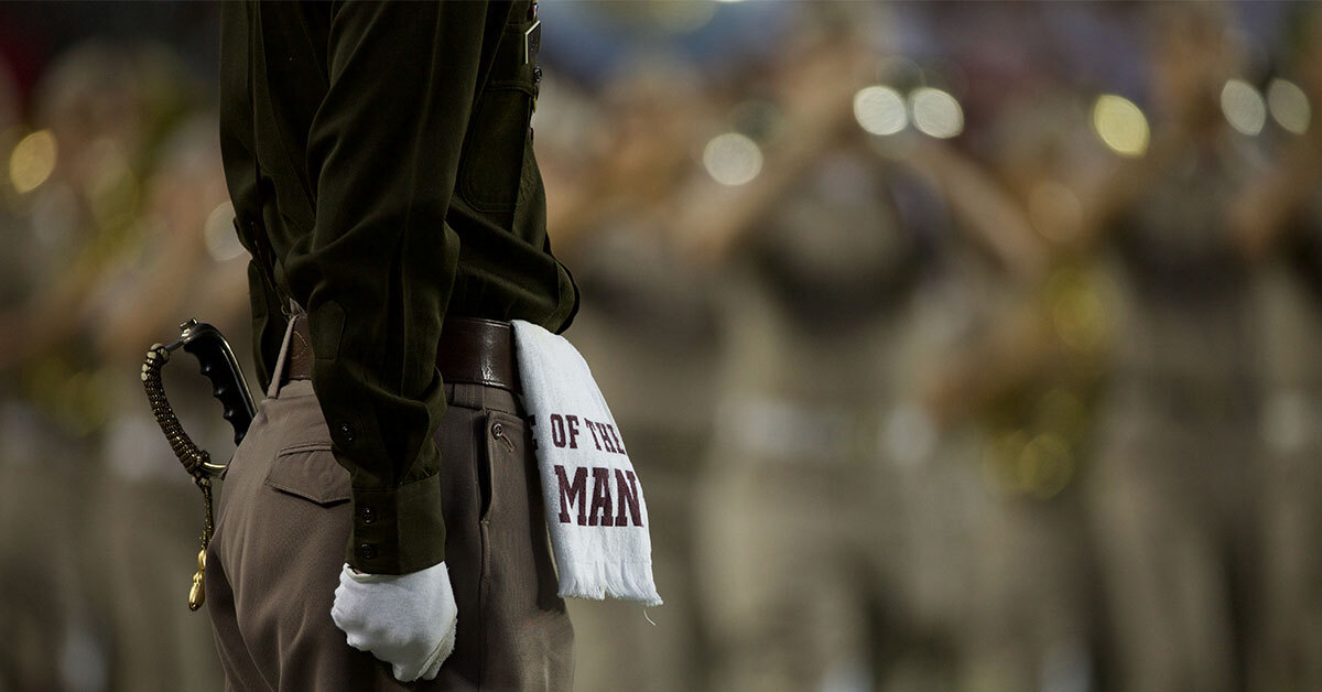 TAMUEngineering's tweet photo. Successfully juggling responsibilities can be difficult as a student. 🎧 🎙️
On this episode of #TAMUSoundBytes, hear how Logan Welsh '21 (@TAMUCVEN) balances his obligations in #TAMUengr and @aggiecorps.
Listen now: https://t.co/vOEOgYdE5J https://t.co/ZExxQhxhas