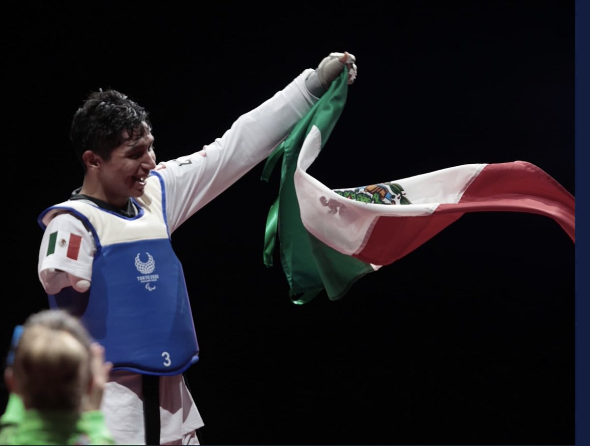 albertolati's tweet image. Por si van despertando… cerró la más mágica jornada mexicana en Tokio.
¡Seis medallas!🔥🇲🇽
Taekwondo
🥇Juan Diego García
Natación
🥈Diego López 
🥉Chucho Hernández
🥉Ángel Camacho
Lanzamiento bala
🥉Rebeca Valenzuela
Atletismo
🥉Leonardo Pérez
A 2 días de la clausura: 7🥇2🥈12🥉