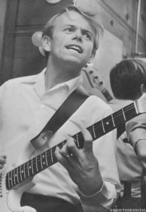Gm and HAPPY BIRTHDAY AL JARDINE!!!!!! 