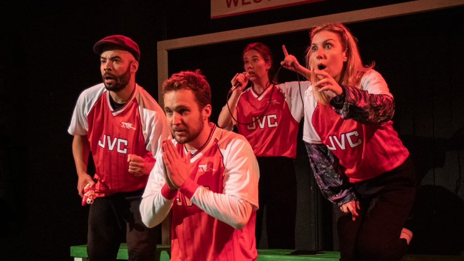 pubtheatres1's tweet image. Review: FEVER PITCH @TheHopeTheatre  until 25 September 2021 #FeverPitch

‘This adaptation of Nick Hornby’s memoirs of a life in football is fast paced and full of memorable characters’ ★★★★ londonpubtheatres.com/review-fever-p…