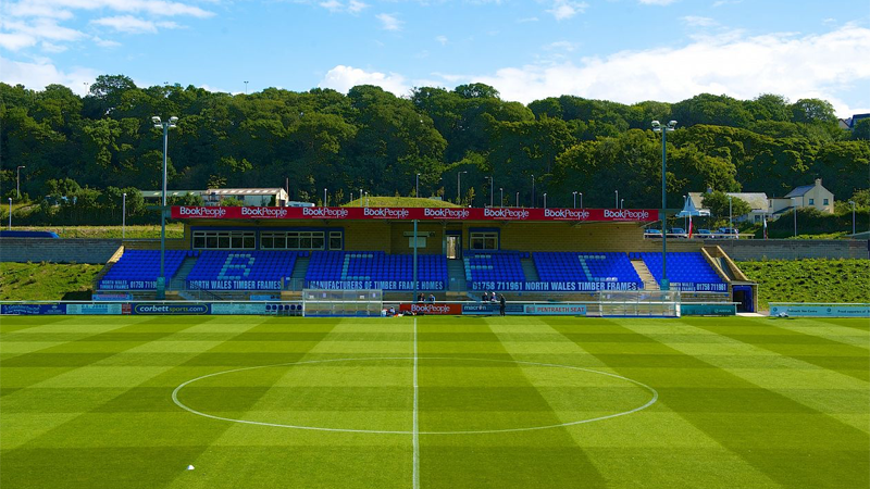 Bangor City (<a href="/bangorcityfc/">BANGOR CITY</a>) are unbeaten in their last 9 league games at home:

🤝 Gresford Athletic
✅ Llanfair United
✅ Porthmadog
✅ Llangefni Town
✅ Conwy Borough
✅ Ruthin Town
🤝 Llandudno
✅ Holyhead Hotspur
✅ Llangefni Town

Nantporth Stadium is a fortress 🏟️