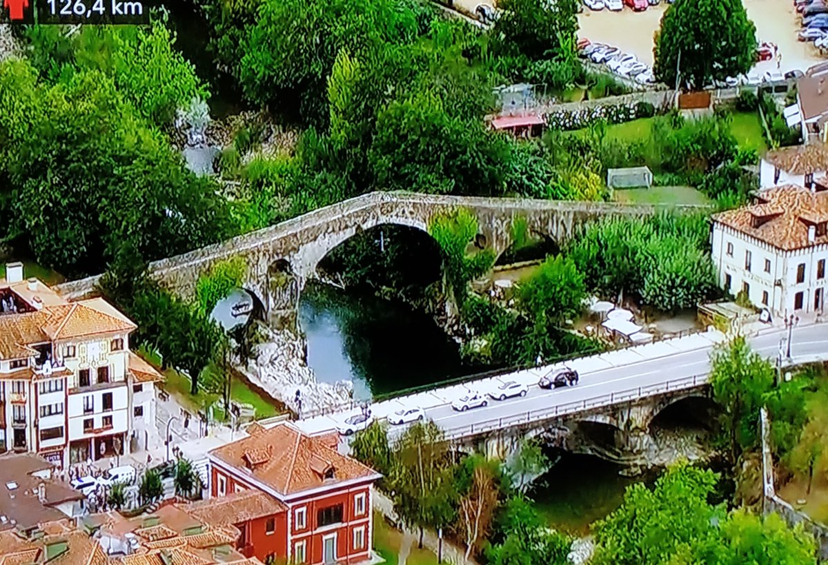 Cangas de Onis tweet media