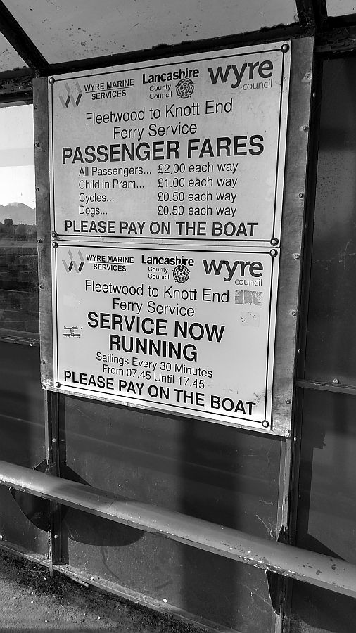 LachlanMain's tweet photo. KNOTT END.
Waiting for the ferry.
#KnottEnd #KnottEndFerry #ferryboat #streetphotography #blackandwhitephotography https://t.co/KvdupcanwA