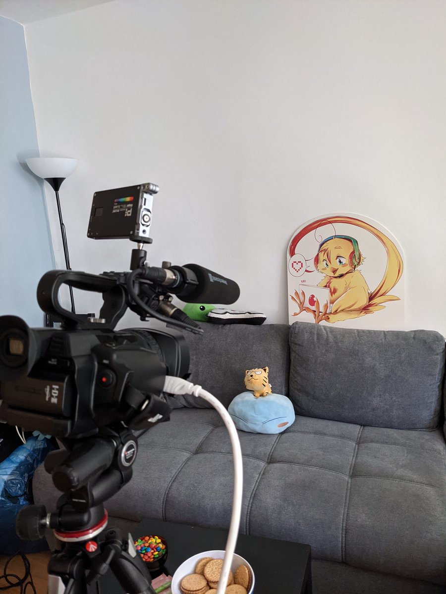 hangry_stories's tweet image. Hallo! #conline21