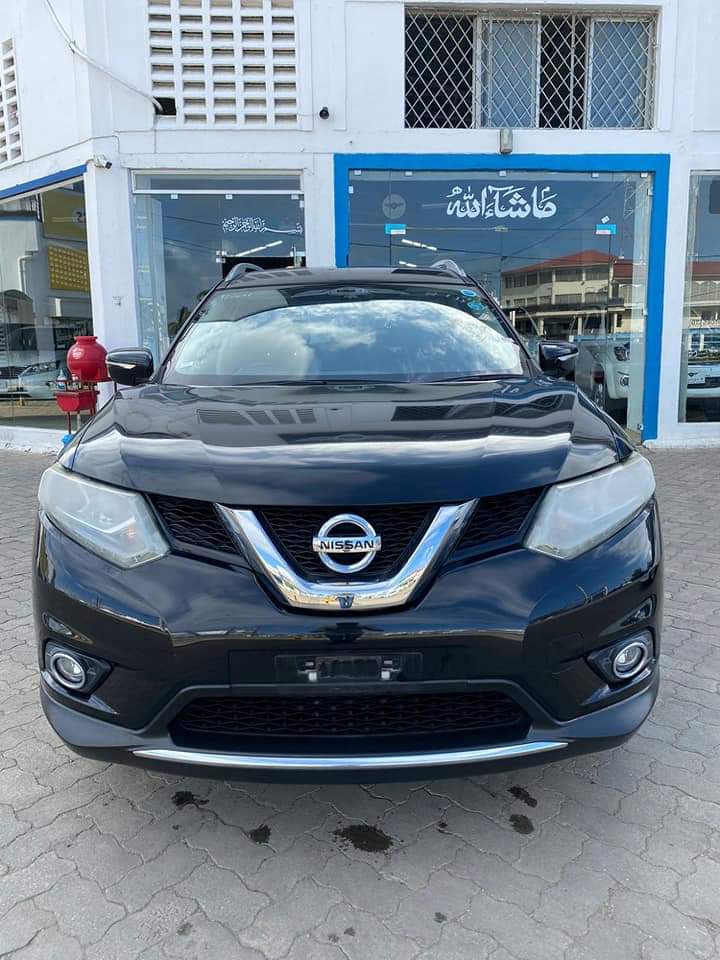 CarsKenyan's tweet photo. Nissan xtrail  ✔️
MODEL :2014 
✅Leather seats
✅Steering controls
✅5 seater
✅Heating seats
✅Alloy rims

☎️☎️/Whatsap 0721979029 for more information.
Visit our showroom at Mombasa for the best deals. https://t.co/AJ9OrWia2j