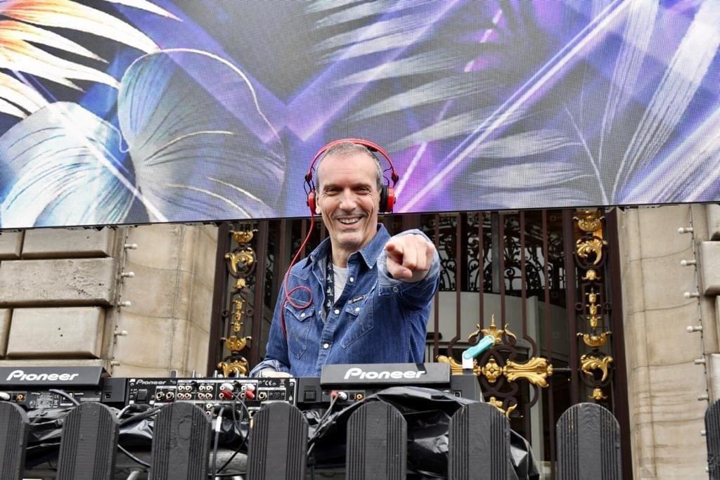 🎶 RENDEZ-VOUS ce soir, dès 20h, pour la RFM NIGHT FEVER, dans le Parc des Berges🌌!

🎧DJ PAT ANGELI est de retour à #Levallois, pour faire DANSER, toute la soirée, petits et grands💃!

🍔🥙 4 Food trucks 😋,surprises🎉 vous attendent pour une soirée  exceptionnelle.