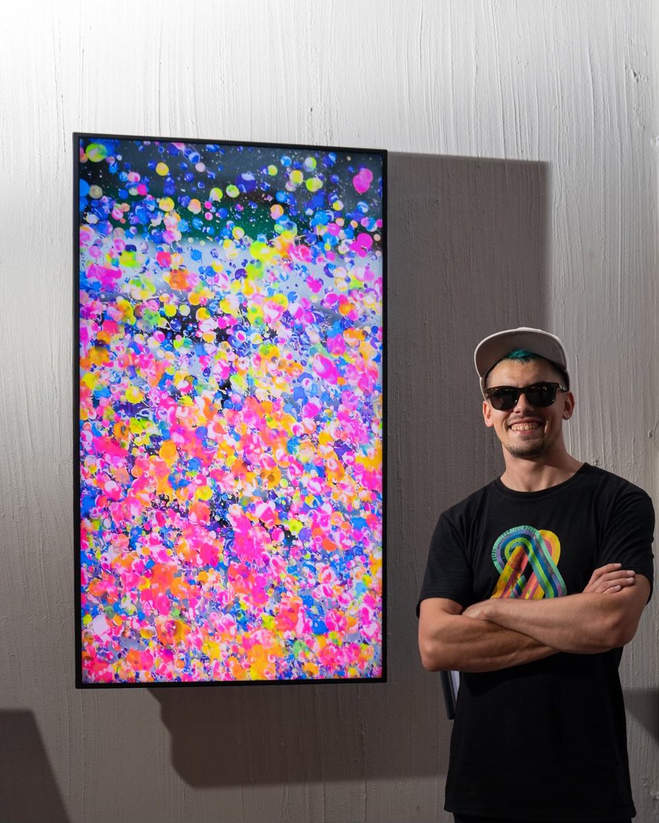 Standing with SOLD 🔴 NFT entitled “Confetti-Pop”* Price: 5Ξ (ETH) ≈ $20,000.00 USD (Genesis on @superrare 💎) shout out to <a href="/h0neybad9er/">honeybadger</a> for support my #cryptoart career at its start.
Wearing <a href="/Kindhumans_Org/">Kindhumans Foundation, Inc.</a> shirt raising #mentalhealth awareness thanks to my friend <a href="/LoniePaxton/">Lonie Paxton</a>