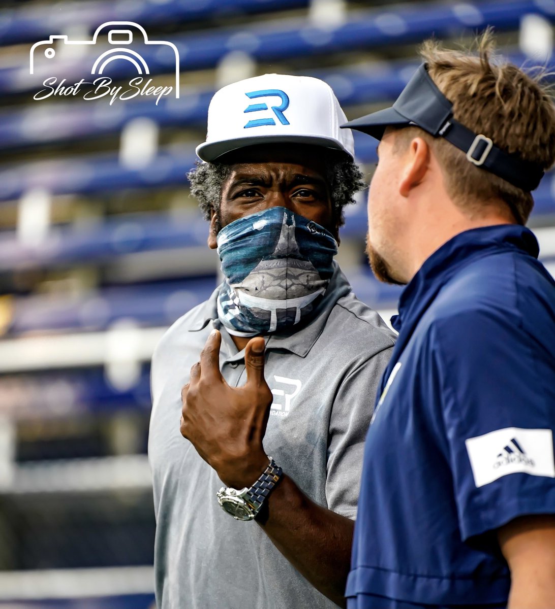 SleeperAth1etes's tweet photo. The greatest safety to ever play the game stopped by the #FIU #Panthers game last night @TwentyER @FIUCoachDavis @DrewDavis_FIU https://t.co/ZneTFpLYJq