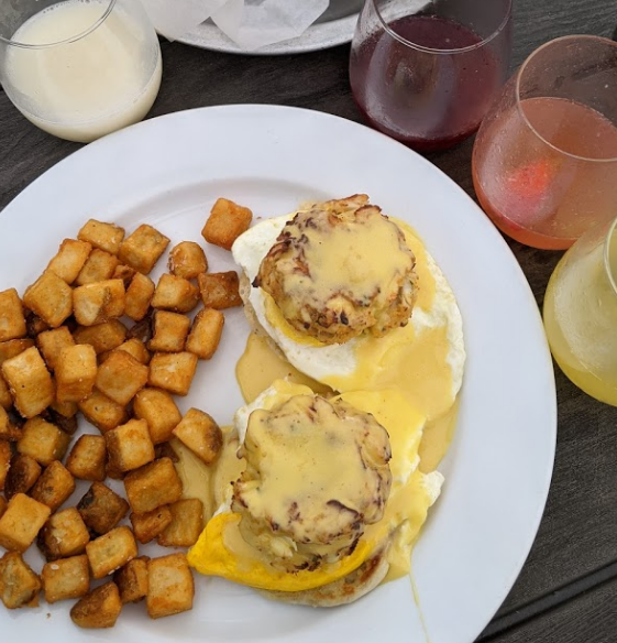 cj_finz's tweet photo. Love you a brunch! 🥂😋 Join us every Saturday &amp; Sunday 10 am - 2pm for Brunch.
...
#CJFinz #Seafood #SeafoodRestaurants #Manassas #VirginiaEats #ManassasVA #VirginiaFoodie #VAEats #VAFood #VAFoodie #VARestaurants
📷: Kaitlin Edmonston https://t.co/e6VJvR7FLi