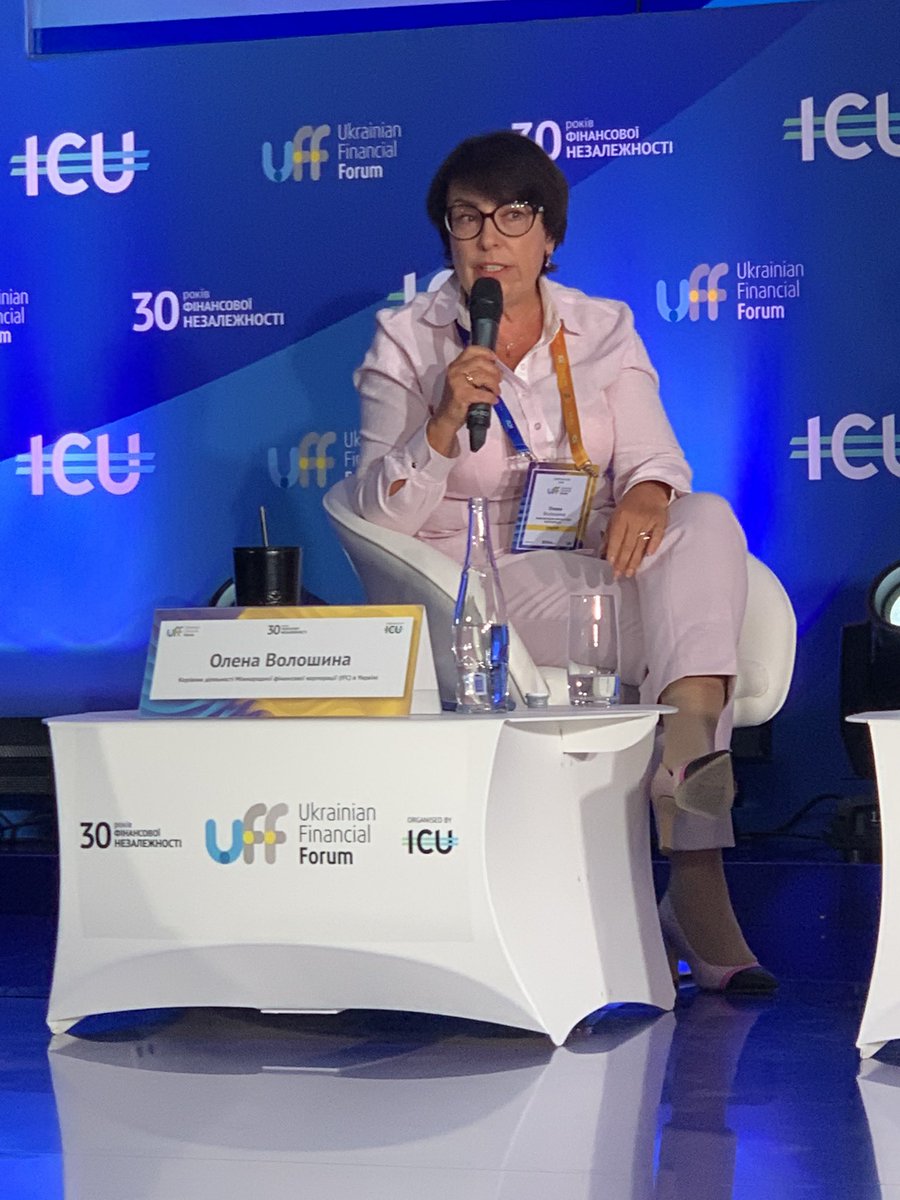 ICU_UA's tweet photo. but, please, make NO mistake, by the way.

we have here, on this last (and supposedly the prettiest) session of the 
#UkrFinForum21, probably the most heated discussion today... https://t.co/msiqSBxlVT