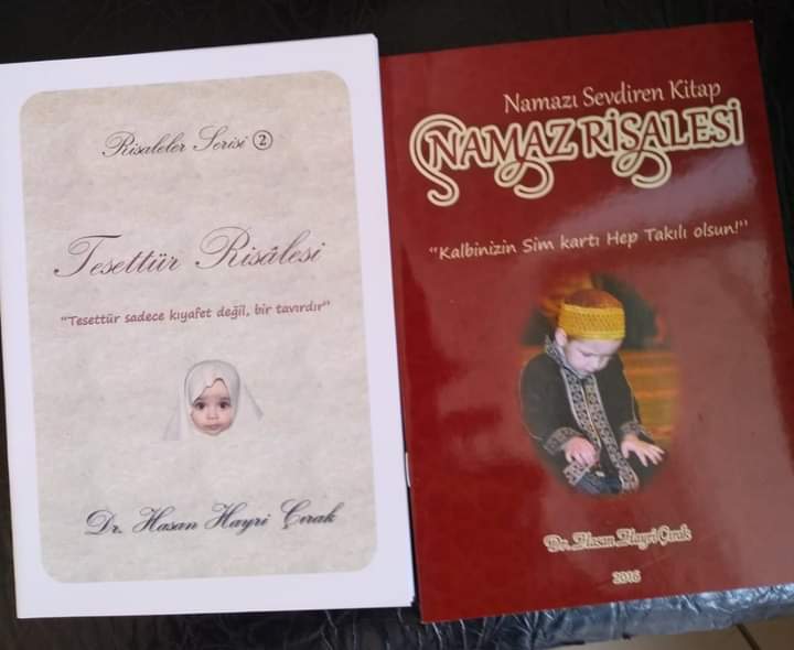 İki şey hızla, yayılıyor:

TESETTÜRSÜZLÜK ve NAMAZSIZLIK. 

her iki konuda da risale yazıldı ve dağıttık. 

Elhamdülillah bu hususta Rabbime karşı müsterihim. 

Tebliğ ettim Ya Rabbi! 

Pek çok kardeşim de etti,  ben şahidim.