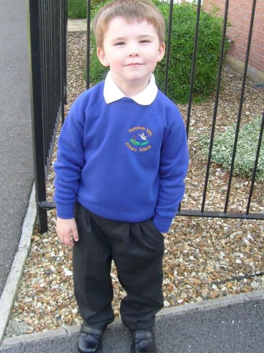 posh_stace's tweet photo. Awwww 11 years ago, Jakey’s first day of primary school and now next week he starts his last year of secondary school 😢 xx #school #primary #secondary #first #last #year #timereallydoesfly https://t.co/0InVjpad9B