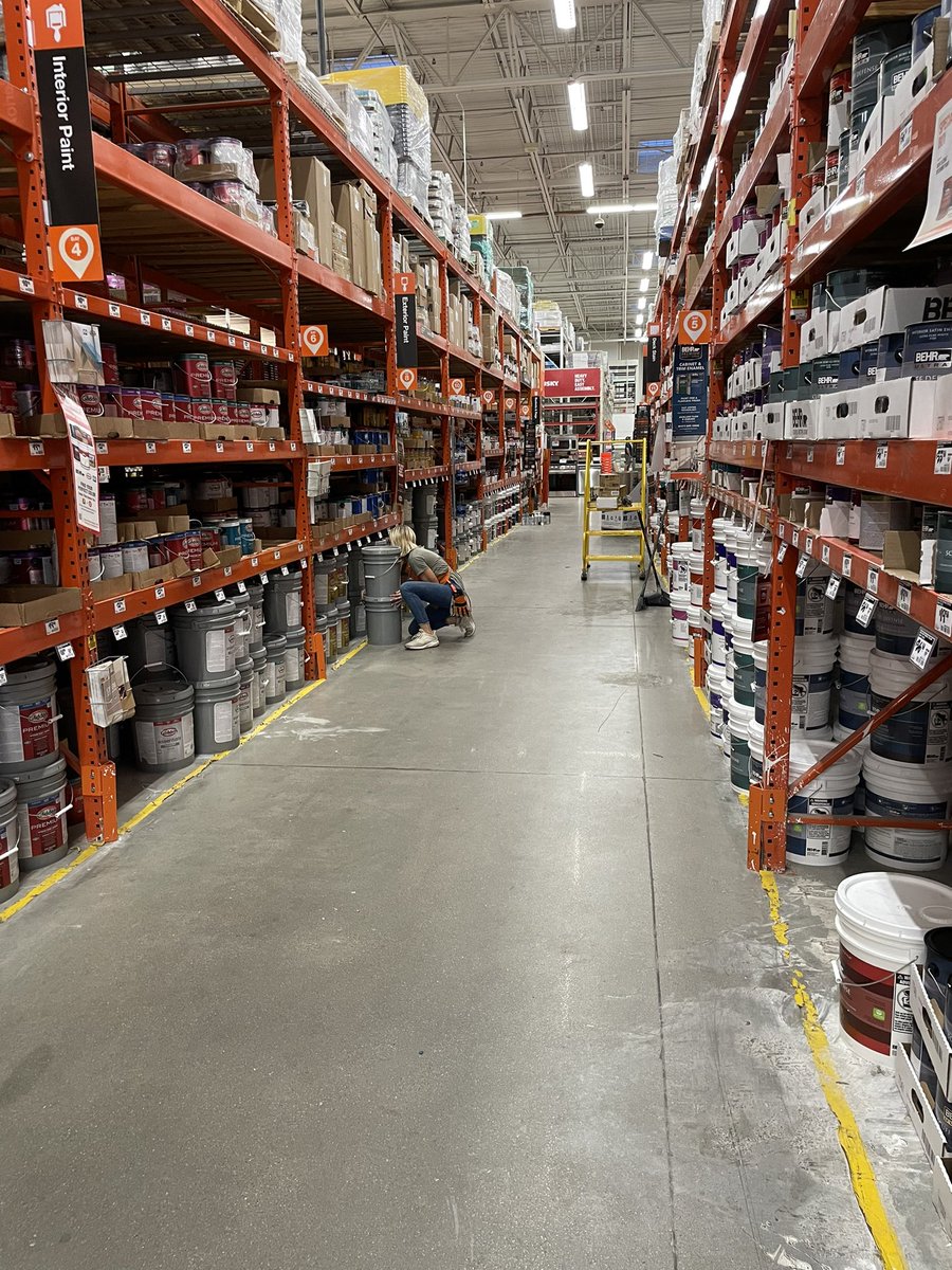 Paint desk getting down and dirty last night ! Ali working the caulk aisle and Anna moving and sweeping behind all the 5 gallons. Look at them girls go! #2715pride @JasonHatkowski @medjajo @BrandonReinoehl @bobsaniga @kathyraglin840