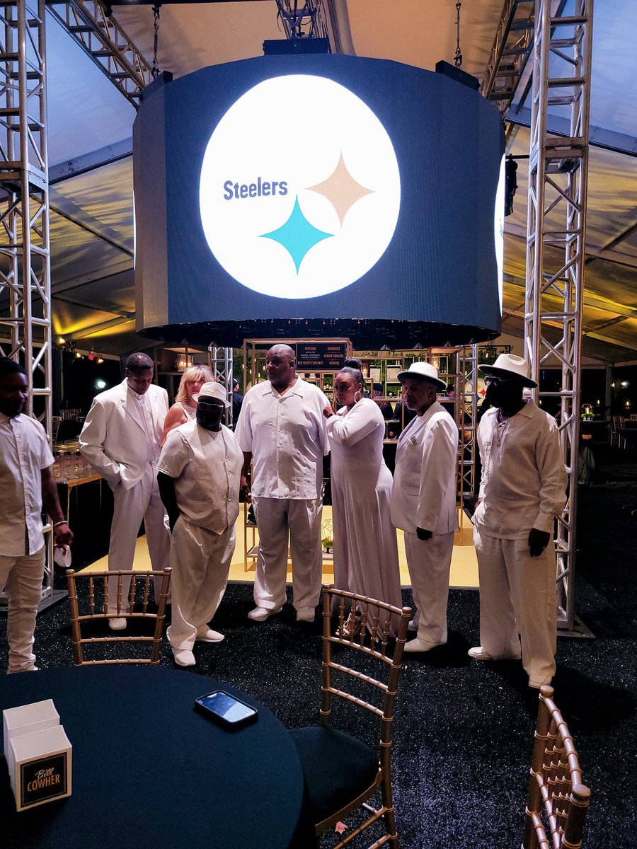 Looking for something to do on Labor Day?  BITD LIVE at Arts Beats Eats MAKERS MARK Stage 8PM.  Like James Brown said "We're gonna have a funky good time".