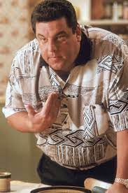 Happy birthday to Bobby Baccalieri / Steve Schirripa who turned out to be a damn good actor. 