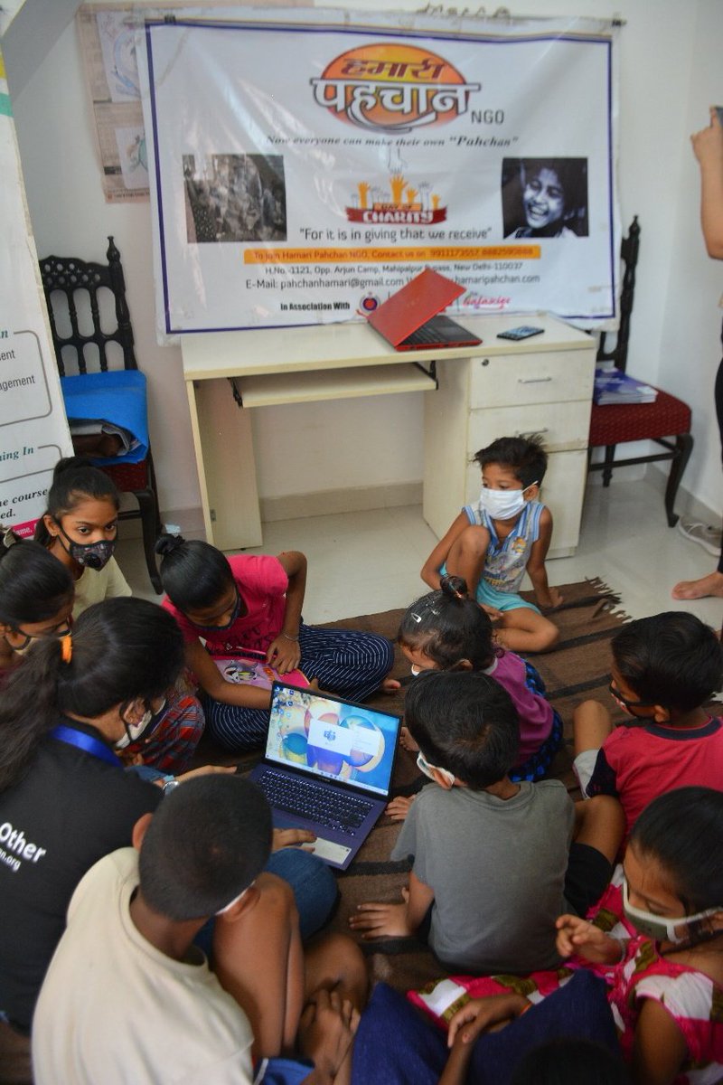 hamaripahchan's tweet photo. 'GADGET-SHALA चले हम।' 🚙
Hamari Pahchan NGO would like to thank each and everyone who has supported our initiative of Gadgetshala, as with your support we have started a Gadgetshala 
@msisodia
@ArvindKejriwal
#gadgetshala #gadgetshalaonwheels #onlineeducation #online https://t.co/D6IbJH0Udw