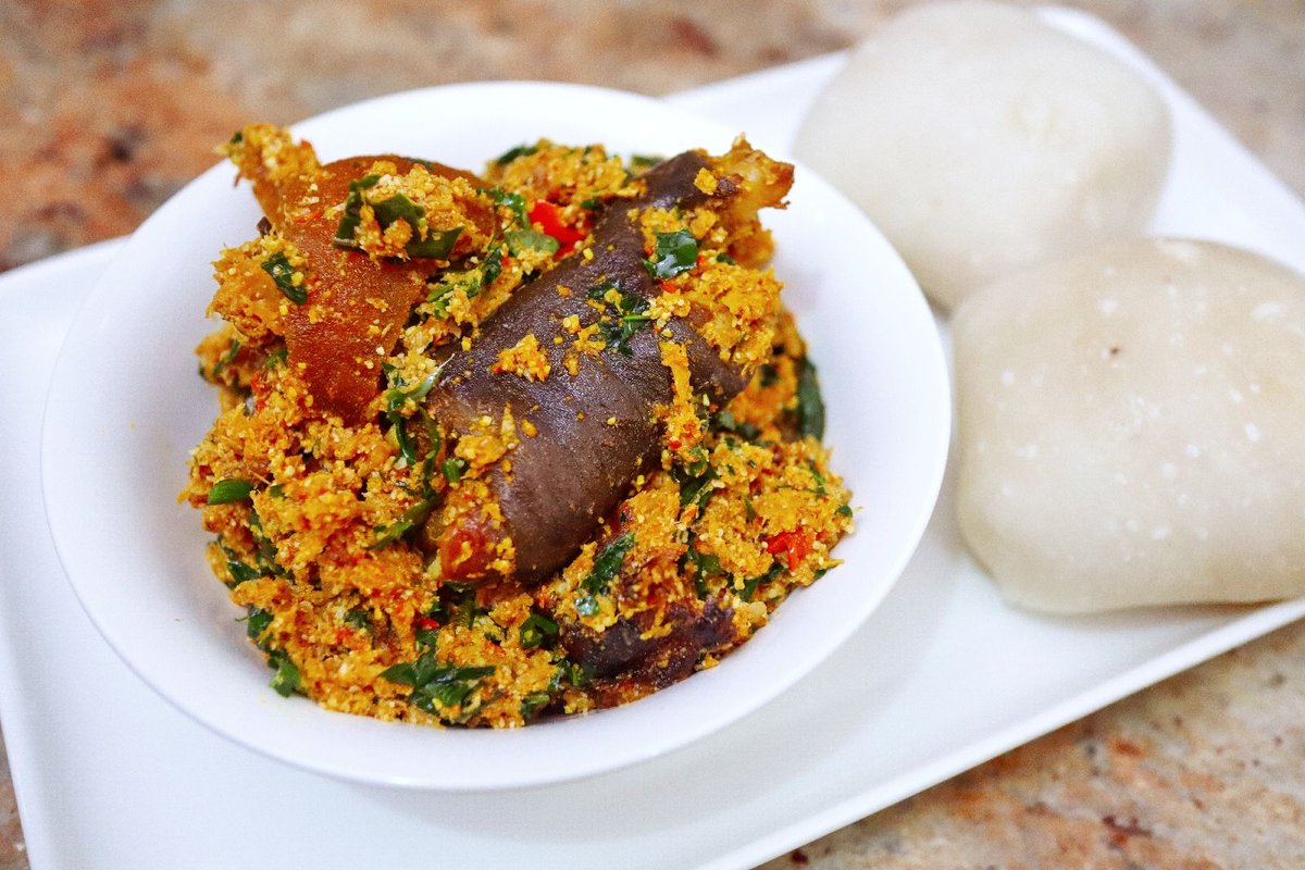 Sisi_Yemmie's tweet photo. If he thinks eba is not "breakfast food" 🚩🚩🚩🚩🚩🚩🚩🚩🚩 https://t.co/eNxE9HLXrr
