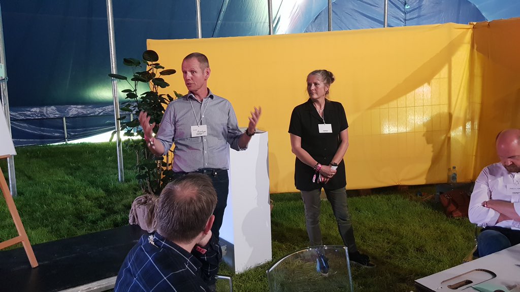 DanishShipping's tweet photo. Vi skal slå kursen ind på en CO2neutral fremtid. Og det haster. Stærk melding fra vores klimachef @HasselagerLars der deltog i på #tomorrowsummit med bl.a. @BoCerupSimonsen og @JennyBraat #dkpol #blaadk https://t.co/p5f5C8AMAk