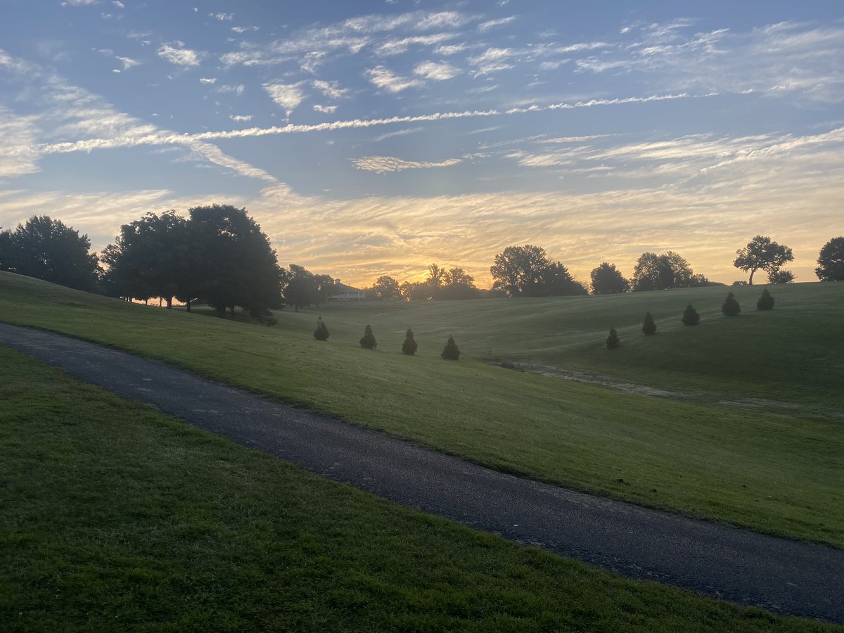 UniversityTurf's tweet image. Tough week to prep for the @EKUMGolf Men’s Intercollegiate to say the least, but we got it done with a product we can be proud of. Keep it in the fairway!!