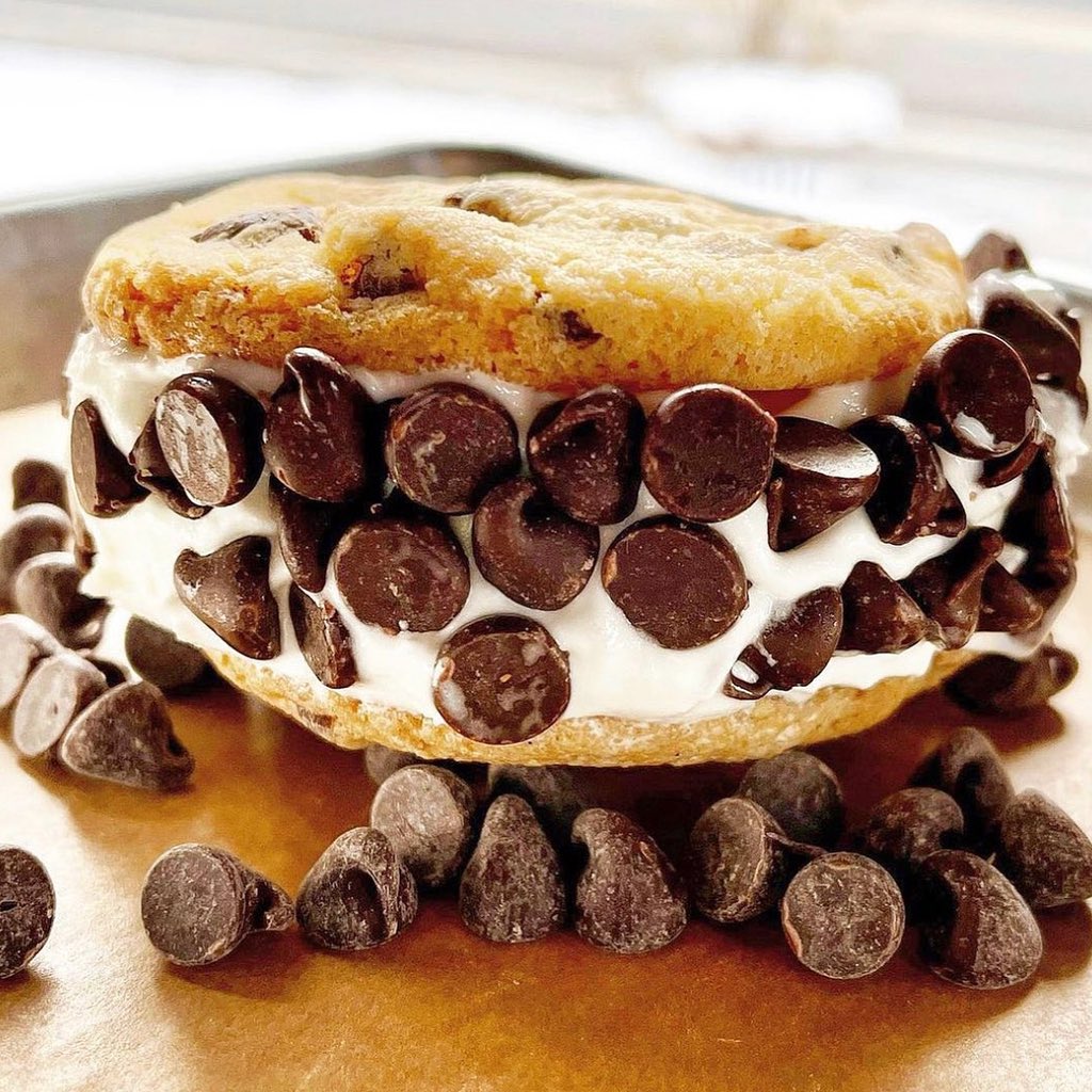 ✨CHIPWICH✨Two house made chocolate chip cookies filled with our signature Tilly’s vanilla ice cream made by <a href="/WarwickIceCream/">Warwick Ice Cream Co</a> then rolled in MORE CHOCOLATE CHIPS 🍪🍪🍪

Open til 9 today!
Order online for curbside pick up &amp; contactless delivery: tillyscheesesteaks.com