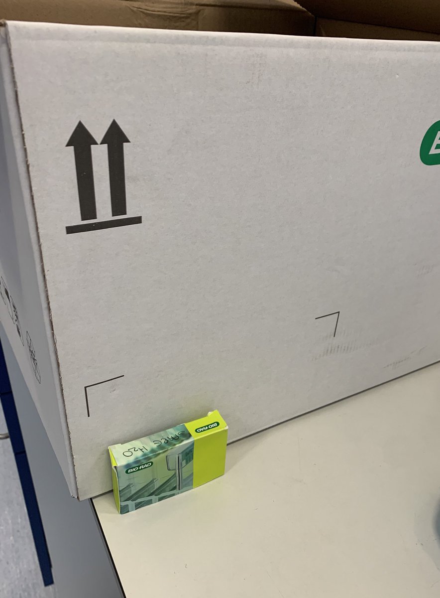 ResearchRocioma's tweet photo. This really needs to be addressed. #hugebox #tinyreagent #labsustainability #ecofriendlylab https://t.co/YtbeeGYrEG