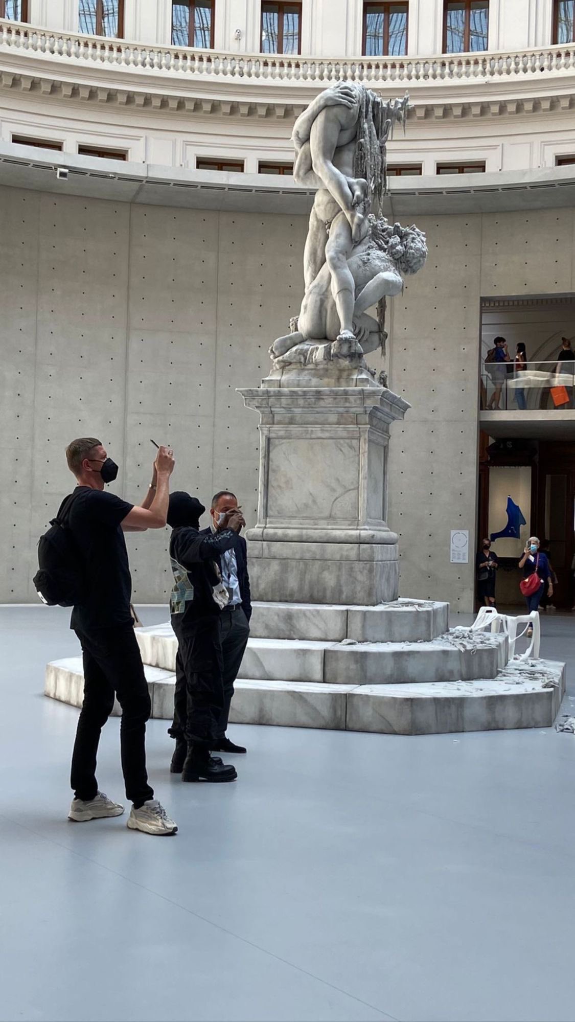 E-XyJFXWEB8rCKa?format=jpg&name=large