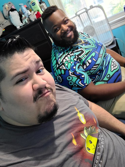 Make sure to wish this big sexy man a very happy birthday everyone. 
Happy birthday @BigTimbo84. 

#birthday