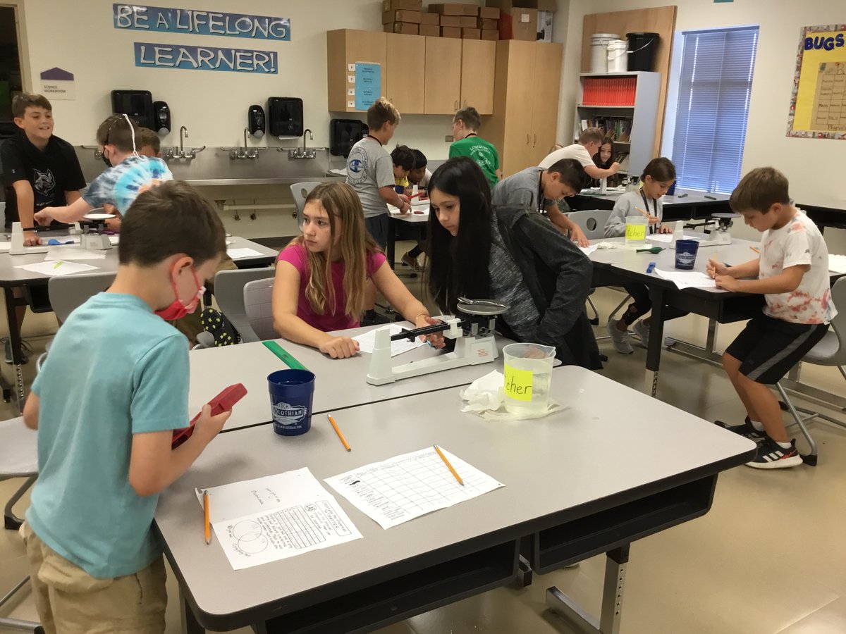 miller_5th's tweet photo. 5th Graders at LME had a great time classifying matter this week! #dreambig #workhard @LMiller_Elem @misdproud https://t.co/MJ3XNuBWhi