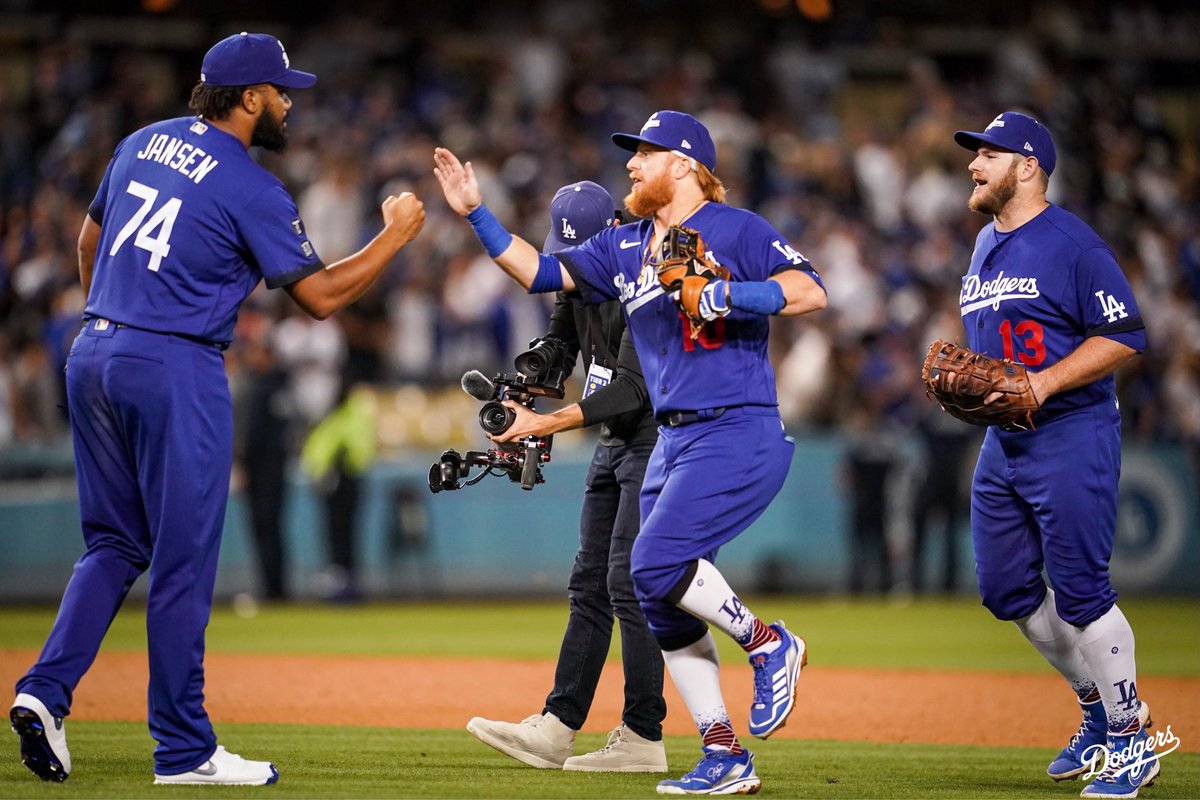 Los Angeles Dodgers on X: The Boys in Blue will be wearing their Los Dodgers  jerseys for Sunday Night Baseball in San Francisco. If you're heading to  Oracle Park, be sure to