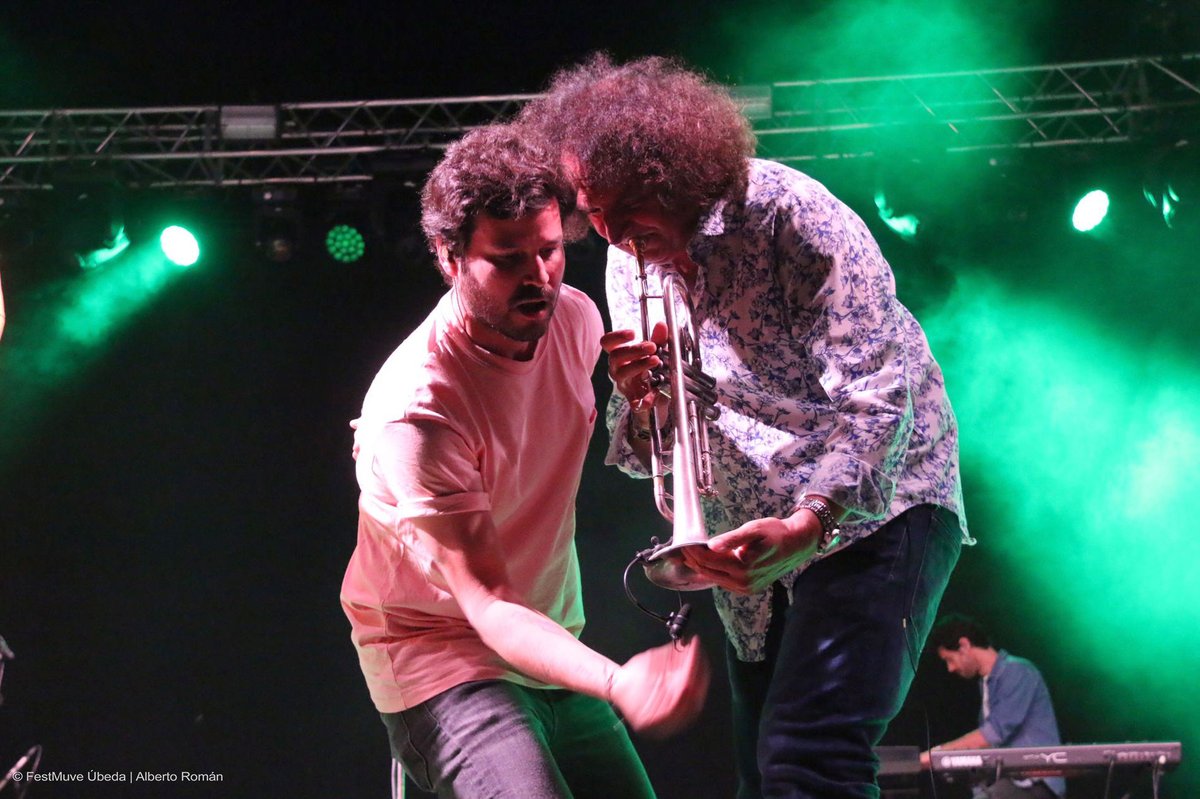 FestMuve's tweet photo. EN DIRECTO | Taburete hace una parada en la plaza de toros de #Úbeda dentro de su gira ‘La Furyo Infinita’, en la que presenta su último trabajo, más personal, diferente y melódico. Gran concierto en otra noche con ritmo dentro de #FestMUVE (1)

#CulturaSegura
#ÚbedaEsCultura https://t.co/bpIlm1Tmvt