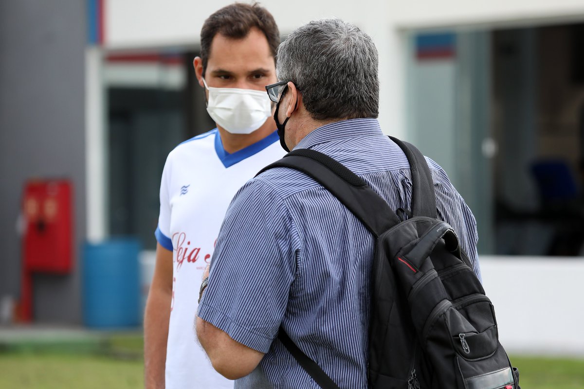 canalecbtv's tweet photo. Ainda sem ser anunciado pelo clube, Ricardo Martins conhece o CT Evaristo de Macedo.
📸ECBAHIA https://t.co/RT1rvaAhqB