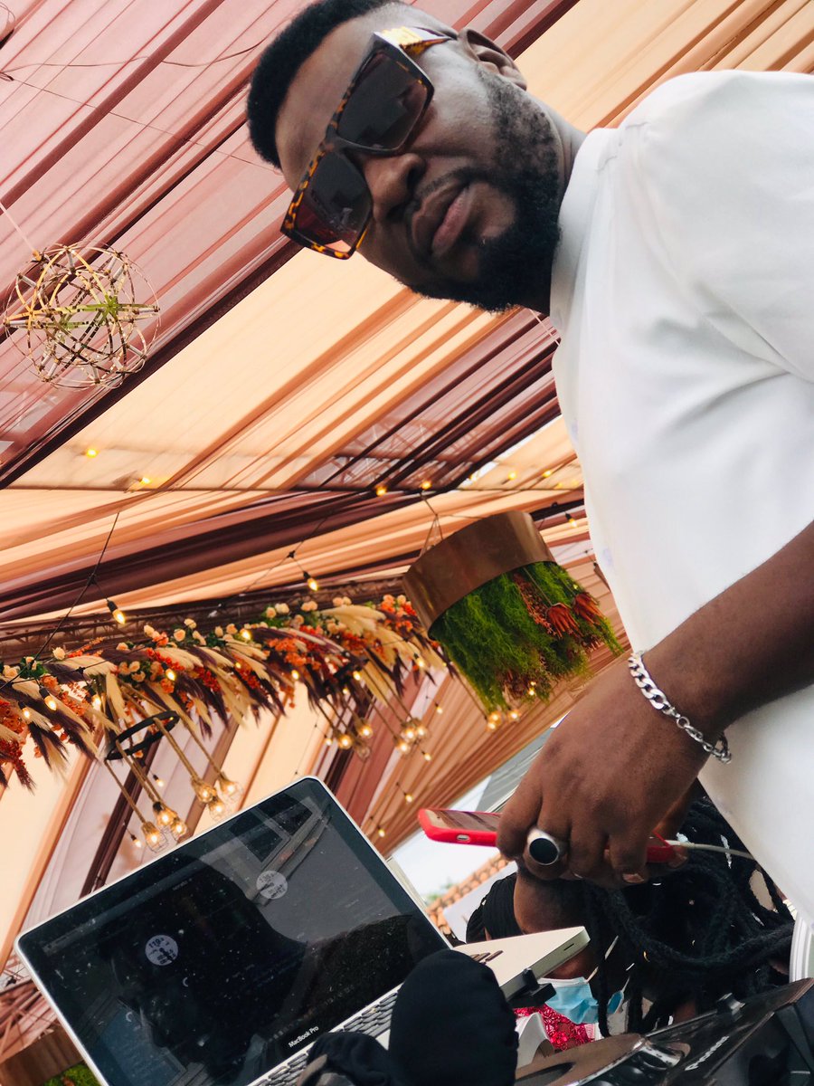 FOR BOOKINGS CALL DJ MONO ON☎️........ 0244664638