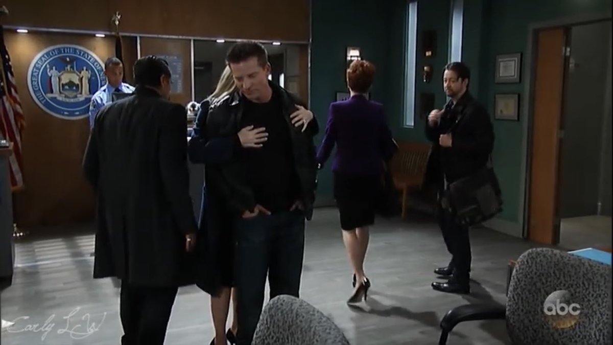dare2dream03's tweet photo. “We can wait with you.” She didn’t want to leave him 🥺🥺💖💖💖 #jarly #welcomebackjason #carlybabesYT #2017return https://t.co/a2BdTiDYCK